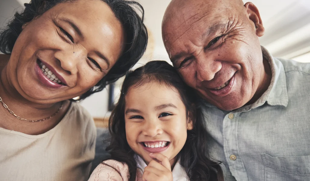 Grandparents wiht their granddaughter
